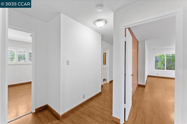 1566 Mann Dr, Pinole CA: https://media.crmls.org/mediaz/dd022c0e-3fee-42ba-adad-c119180b0e88.jpg
