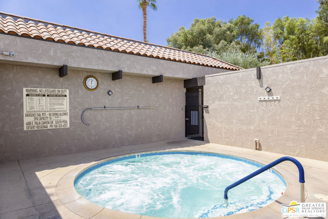 210 Coyote Drive, Palm Springs CA: https://media.crmls.org/mediaz/dd028195-8735-476d-994b-9c3706f0e2c1.jpg