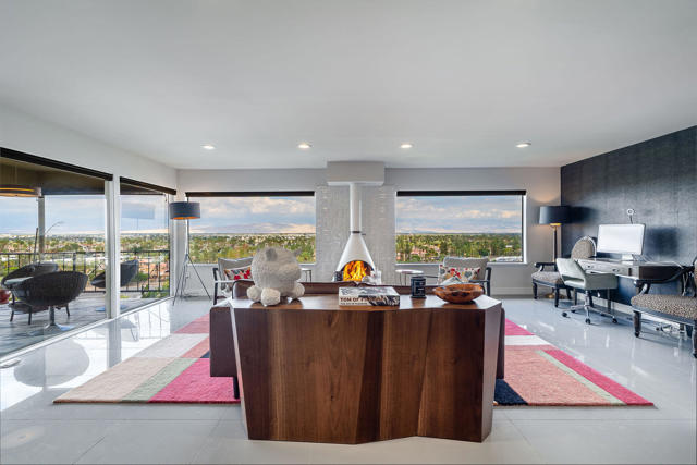 Image 5 of 48 For 2145 Southridge Drive