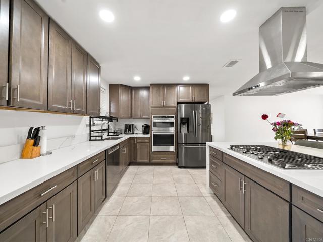 Detail Gallery Image 11 of 49 For 1562 Richandave Ave, El Cajon,  CA 92019 - 4 Beds | 2/1 Baths