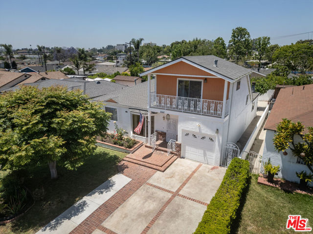 2101 N Almadale Avenue, Los Angeles CA: https://media.crmls.org/mediaz/dd03e2bb-38e6-4e61-b4bd-447afdff030f.jpg