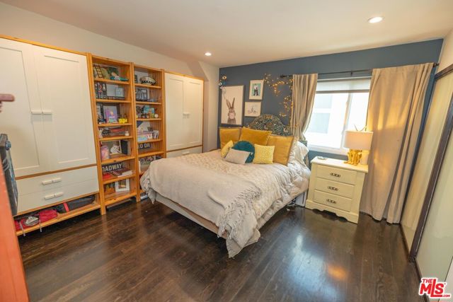 5010 Cahuenga Boulevard, 104 photo 6