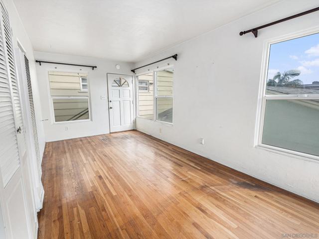 814 816 San Luis Rey Place, San Diego CA: https://media.crmls.org/mediaz/dd04180f-dfba-4e4d-a916-7b3164b1d7dd.jpg