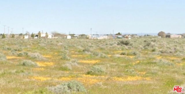 0 0, Rosamond CA: https://media.crmls.org/mediaz/dd0453bc-c97b-49a5-a3c9-7f5a8822c49b.jpg