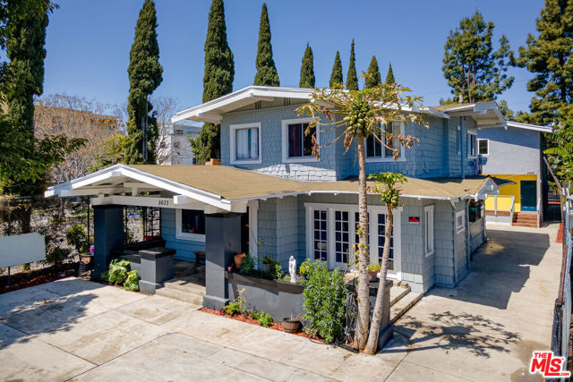5633 La Mirada Avenue, Los Angeles CA: https://media.crmls.org/mediaz/dd0498f6-b637-4465-9716-5771bfa27af8.jpg