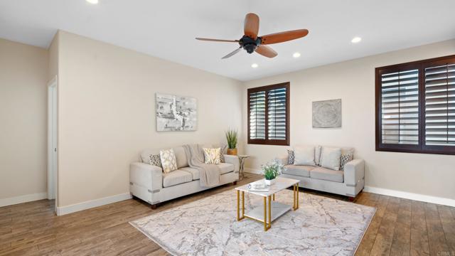 1209 Morgan Hill Dr, Chula Vista CA: https://media.crmls.org/mediaz/dd04a50b-613f-42a6-beb5-e6b1cb48b1da.jpg