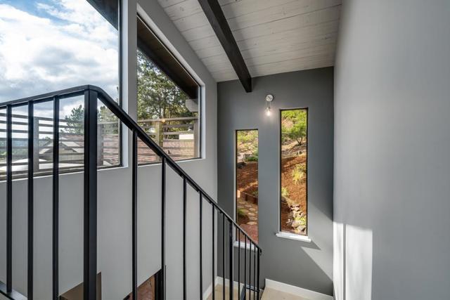 407 Quail Run, Aptos CA: https://media.crmls.org/mediaz/dd0537fb-e19a-4dda-b5b1-49aa72d12e14.jpg
