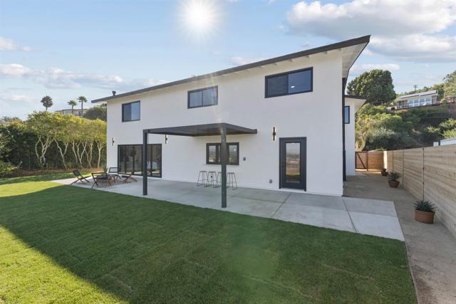 5777 Desert View Drive, La Jolla CA: https://media.crmls.org/mediaz/dd05f279-d770-466e-930c-1b495264ce97.jpg