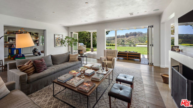 Drew Fenton | 1319 AMALFI Drive Pacific Palisades CA | MLS: 7309642