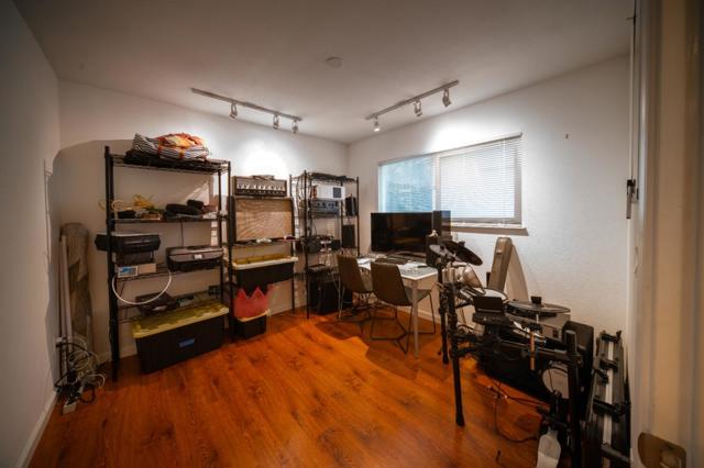 1017 Via Verde, Del Rey Oaks CA: https://media.crmls.org/mediaz/dd07d44d-bbab-4036-9911-339288bc964c.jpg