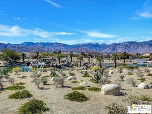 55 Cabernet, Rancho Mirage CA: https://media.crmls.org/mediaz/dd08210b-bba2-49d8-888e-2c2a15bdd103.jpg