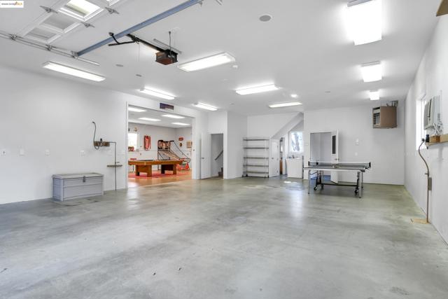 16096 Parkridge Ave, Sonora CA: https://media.crmls.org/mediaz/dd08f1e6-566f-43d9-8fc1-424895b904ed.jpg