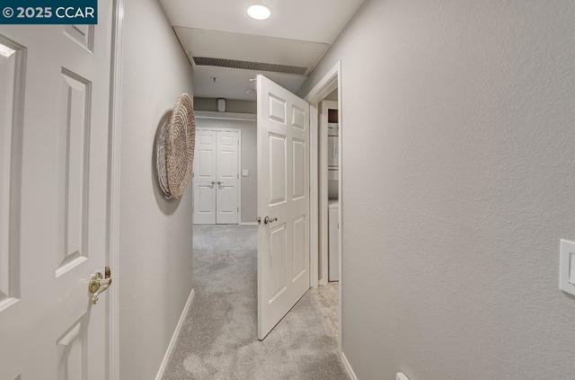 1840 Tice Creek Dr, Walnut Creek CA: https://media.crmls.org/mediaz/dd09cd33-ad83-498c-85d5-3dadcb9fc7fe.jpg