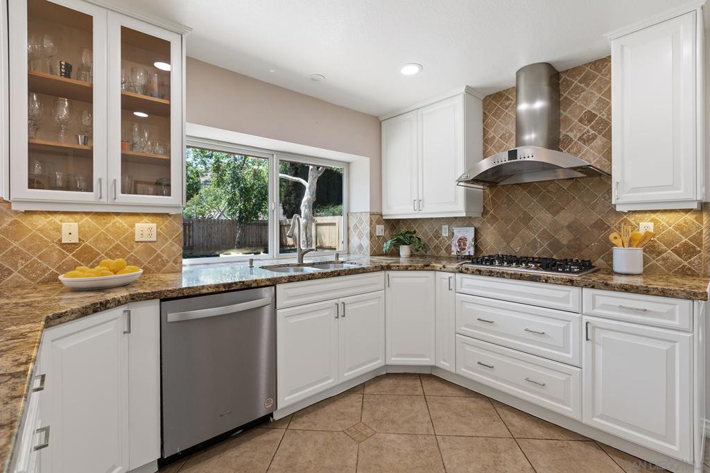 13939 Country Creek - photo 6