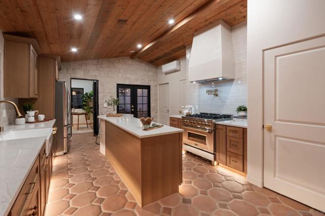 1566 Evergreen St, San Diego CA: https://media.crmls.org/mediaz/dd09f1bf-5323-4ef9-b045-474d50a55572.jpg