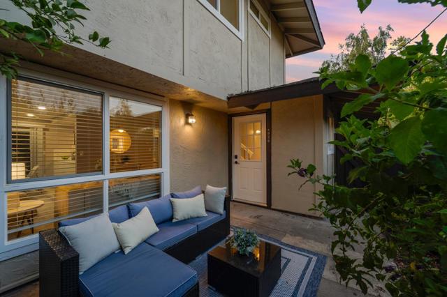 4926 Poplar Terrace, Campbell CA: https://media.crmls.org/mediaz/dd0ac8e9-92d0-4025-a644-7014a4b416ee.jpg