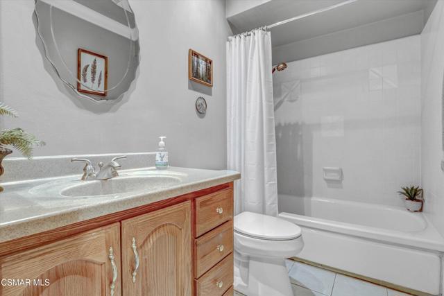 103 W Janss Road, Thousand Oaks CA: https://media.crmls.org/mediaz/dd0b1873-5151-4aef-9e00-1511a4c70f90.jpg