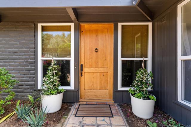 16851 Orchard Bend Road, Poway CA: https://media.crmls.org/mediaz/dd0b258c-0235-400c-8ff1-590ab21bedd0.jpg