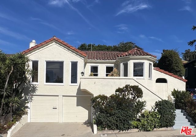 2416 Teviot Street, Los Angeles CA: https://media.crmls.org/mediaz/dd0cb006-b66f-4512-a223-daff2fde628e.jpg