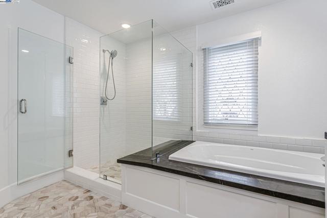 43150 Calle Familia, Fremont CA: https://media.crmls.org/mediaz/dd0da528-cb24-4d7f-a2fb-15b0b746a0f1.jpg