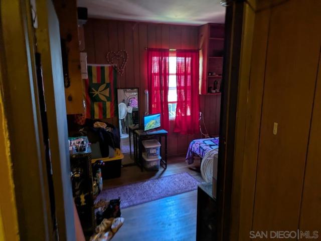 815 Reed Avenue, San Diego CA: https://media.crmls.org/mediaz/dd0dd229-9776-4098-bfaf-4f48f92c4750.jpg