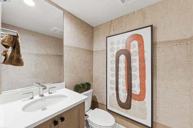 1660 Clement Avenue, Alameda CA: https://media.crmls.org/mediaz/dd0e4c57-bab2-49aa-961c-56ebdfd457b9.jpg