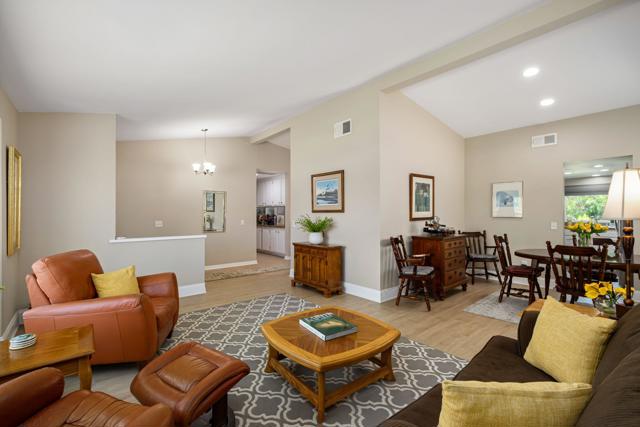 44125 Calico Circle, La Quinta CA: https://media.crmls.org/mediaz/dd0f1766-6c56-4342-991d-699df7545c25.jpg
