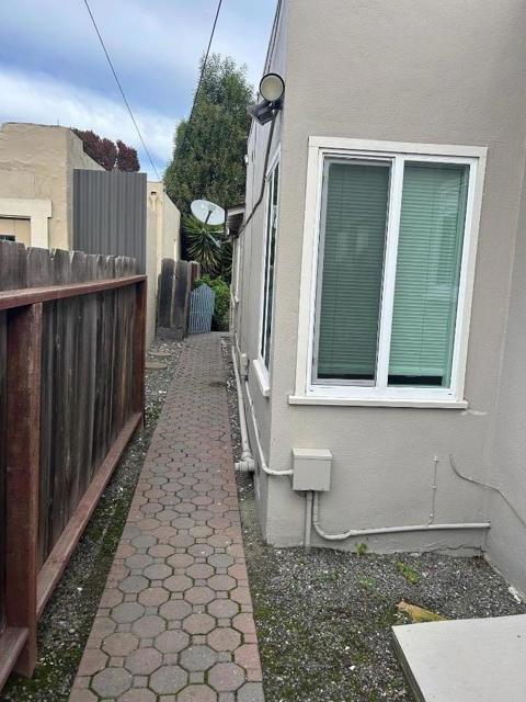 612 Central Avenue, Salinas CA: https://media.crmls.org/mediaz/dd0f9856-44b6-4dae-9981-aa41528c92d1.jpg