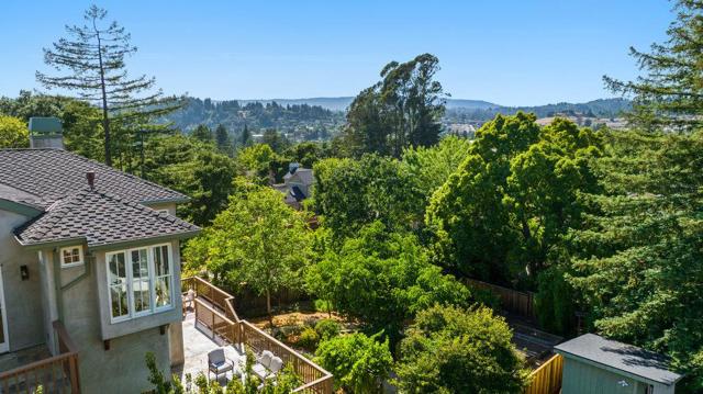 221 Sunset Terrace, Scotts Valley CA: https://media.crmls.org/mediaz/dd10bf1b-e204-4541-a992-ee73331e1e62.jpg