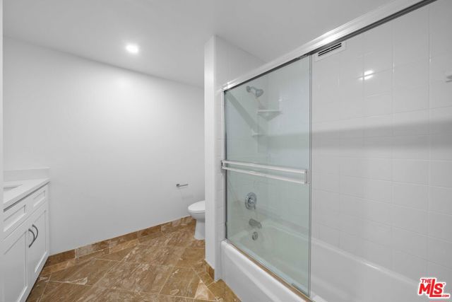 2160 Century Park East, Los Angeles CA: https://media.crmls.org/mediaz/dd11af9e-b3d4-4b1a-92c9-ea96df6c379d.jpg