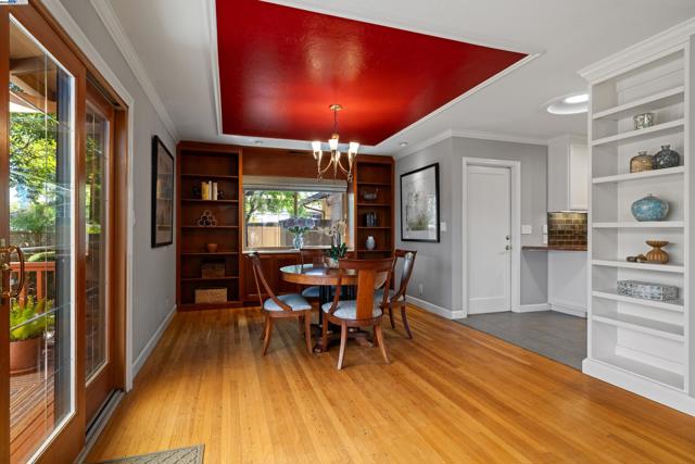 4457 LINDA WAY, Pleasanton CA: https://media.crmls.org/mediaz/dd131fa7-9516-4fe4-8d13-9a83c13cedbd.jpg