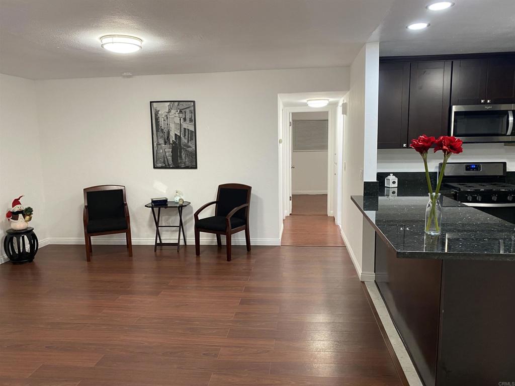 841 40th St. - photo 3