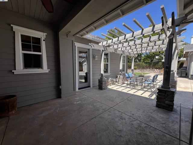 2344 Treadwell St, Livermore CA: https://media.crmls.org/mediaz/dd15786b-5043-4d84-9e60-7fb93aefcbc5.jpg