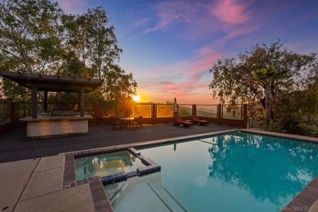 17758 Del Paso Drive, Poway CA: https://media.crmls.org/mediaz/dd15882c-9814-4156-8989-801756634b18.jpg