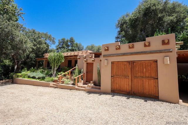 1511 Alpine Terrace Rd, Alpine CA: https://media.crmls.org/mediaz/dd1654ea-9976-49b6-a289-5f0e00970379.jpg