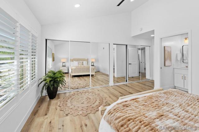 12687 Senda Acantilada, San Diego CA: https://media.crmls.org/mediaz/dd16dc19-9d23-49a4-9aeb-e860e06a0635.jpg