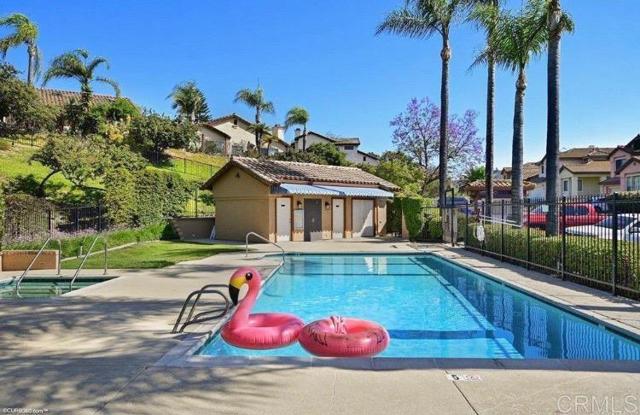 8627 Paseo Del Sol, Santee CA: https://media.crmls.org/mediaz/dd16e141-98b9-47fc-adb5-273150176f26.jpg