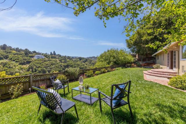 1412 Rainbow Drive, San Mateo CA: https://media.crmls.org/mediaz/dd17f079-4084-4405-952d-c5741fd46648.jpg
