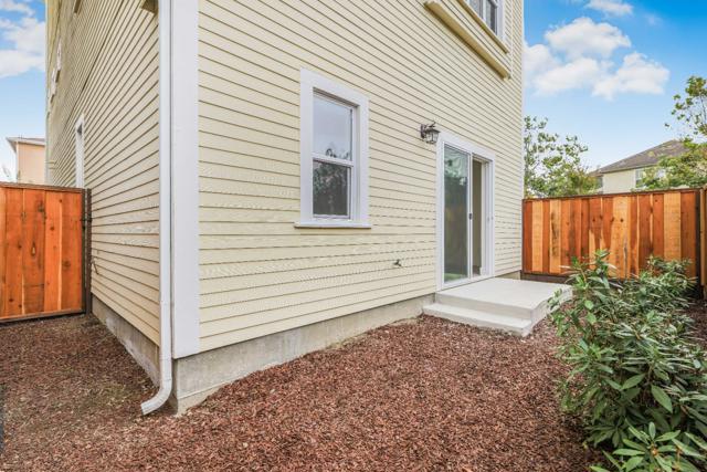 401 San Luis Avenue, Watsonville CA: https://media.crmls.org/mediaz/dd17fbe2-11aa-4266-9b23-58fac5e6a500.jpg