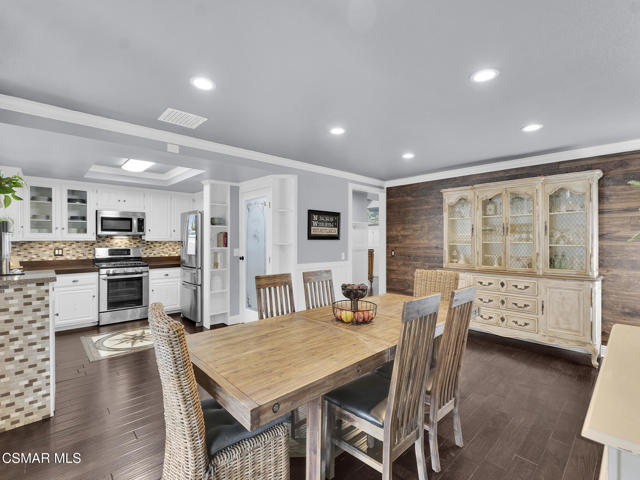 2026 Bridgegate Court, Westlake Village CA: https://media.crmls.org/mediaz/dd180c4f-e178-4173-929b-906ebc7032ea.jpg