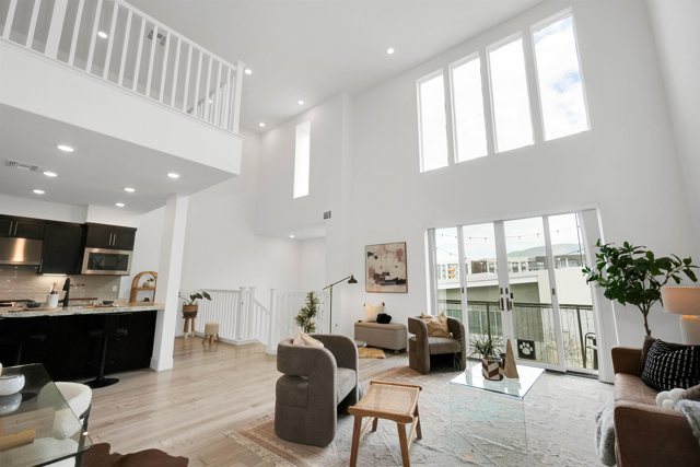 45039 Insight St, Fremont CA: https://media.crmls.org/mediaz/dd184b29-a70a-4696-8162-ee2048605fff.jpg