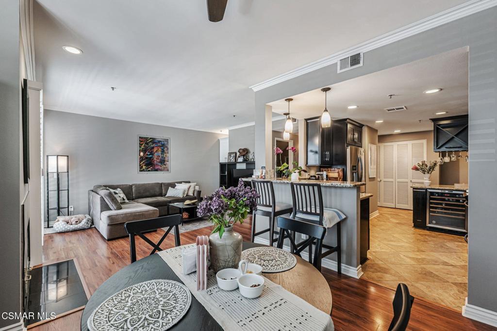 5350 White Oak Avenue #307