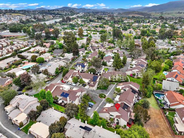 3069 Plaza Natalia, Bonita CA: https://media.crmls.org/mediaz/dd18a93c-cd80-4919-85f8-a9199539db4f.jpg