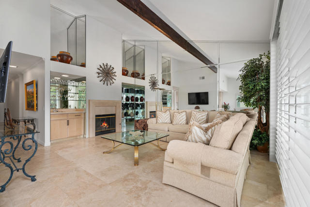 76702 Daffodil Drive, Palm Desert CA: https://media.crmls.org/mediaz/dd1941e6-8cdd-47e8-a89c-e636e1434686.jpg