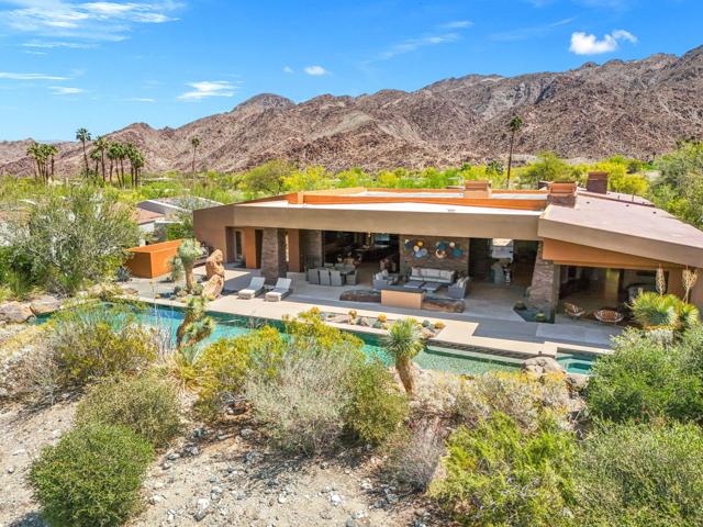 50741 Desert Arroyo Trail, Indian Wells CA: https://media.crmls.org/mediaz/dd19cddc-3726-4d7a-8fe5-e7ecf68552f1.jpg