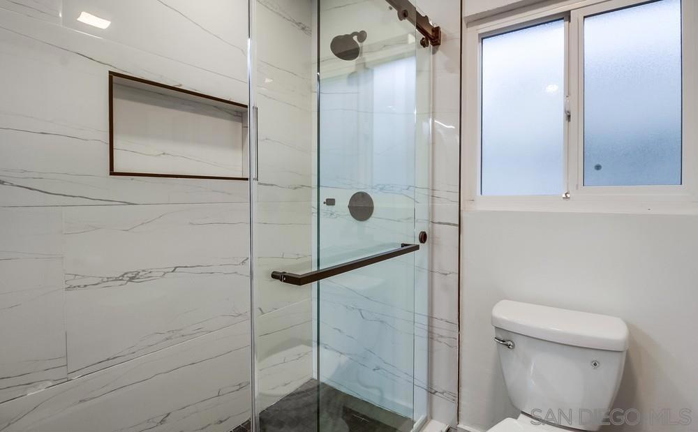 MLS #250042294SD image #18