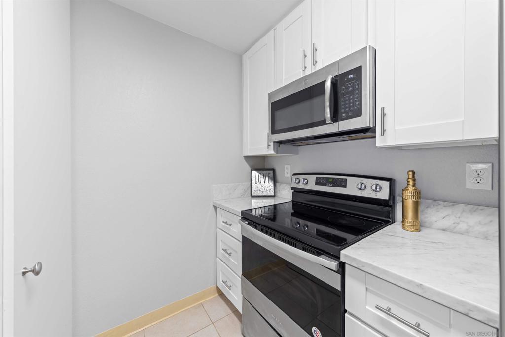 9130 Gramercy - photo 17