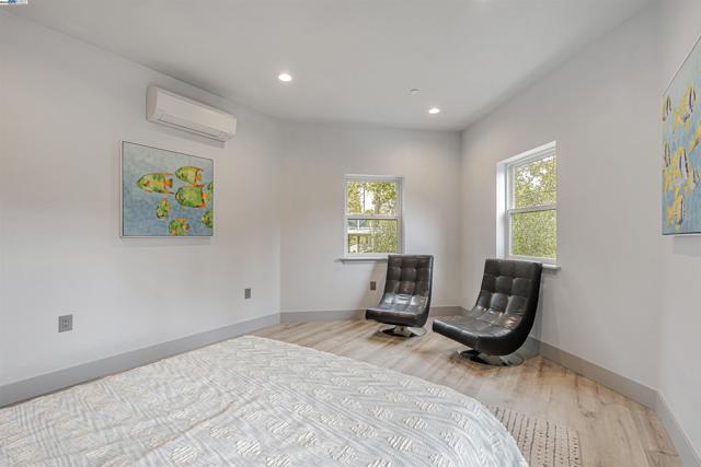 20244 Lower Skyridge Dr, Groveland CA: https://media.crmls.org/mediaz/dd1bda64-9e60-4a59-a6ce-3879e0ee0fb1.jpg