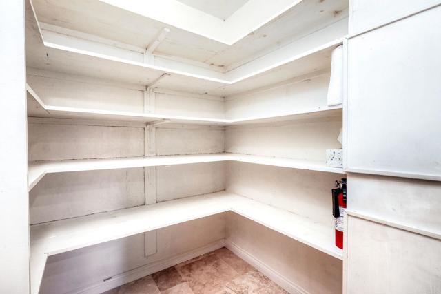 1650 Elevado Road, Vista CA: https://media.crmls.org/mediaz/dd1bdf48-8940-443c-b481-340ad73cc909.jpg