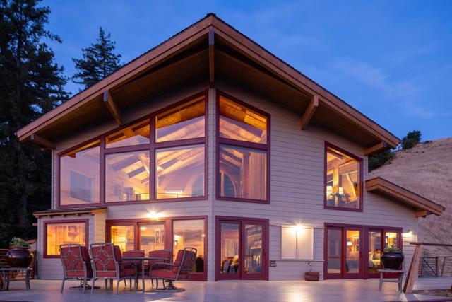 47600 Coast Ridge Road, Big Sur CA: https://media.crmls.org/mediaz/dd1becdf-d97c-4dd2-bf4c-04356549cbb8.jpg